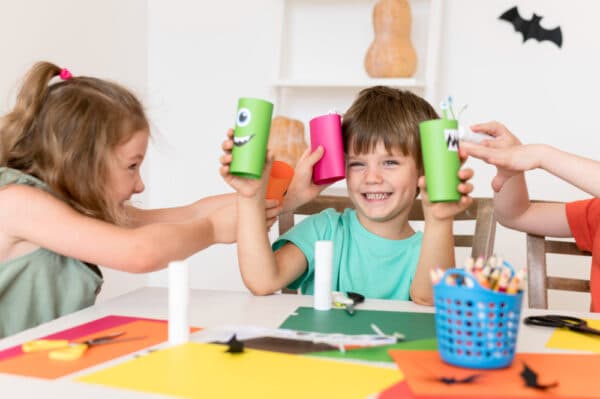 10 FUN HOMESCHOOL ACTIVITIES FOR KINDERGARTEN KIDS